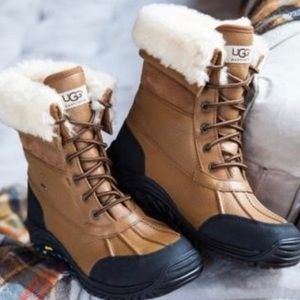 UGG Adirondack II Boot size 6